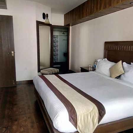 One Earth Royale Boutique Hotel Mussoorie Exterior photo