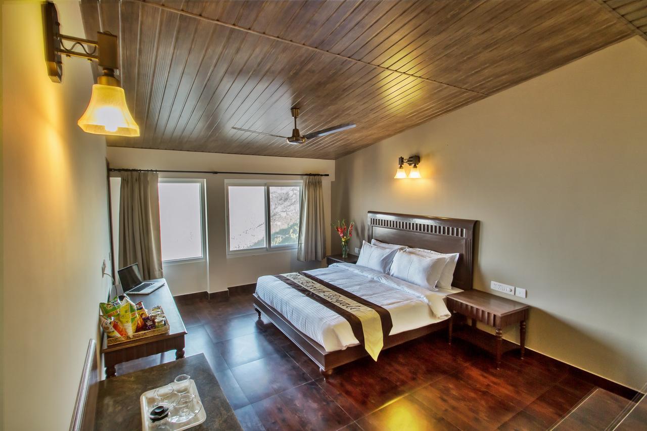 One Earth Royale Boutique Hotel Mussoorie Exterior photo