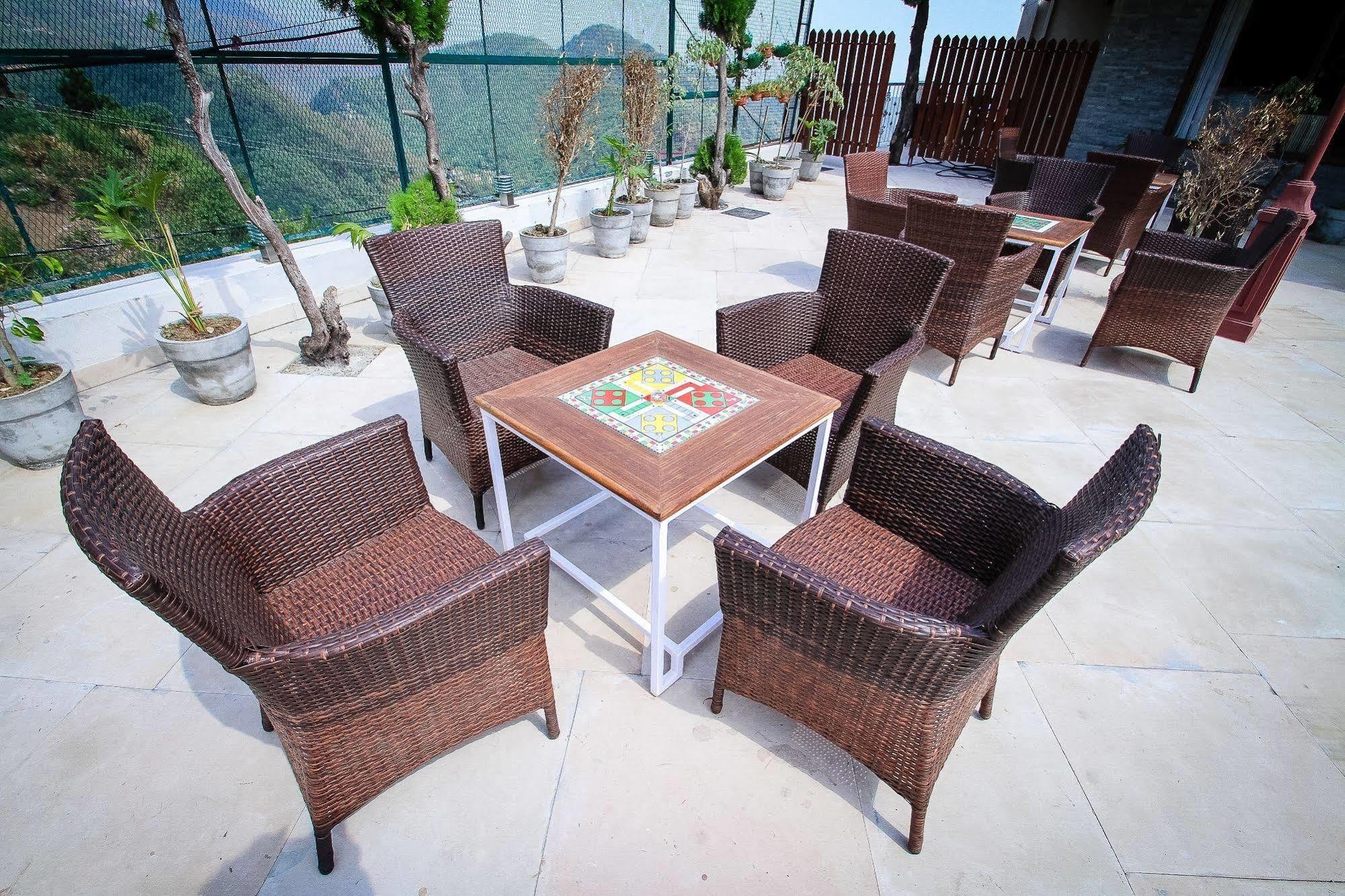 One Earth Royale Boutique Hotel Mussoorie Exterior photo