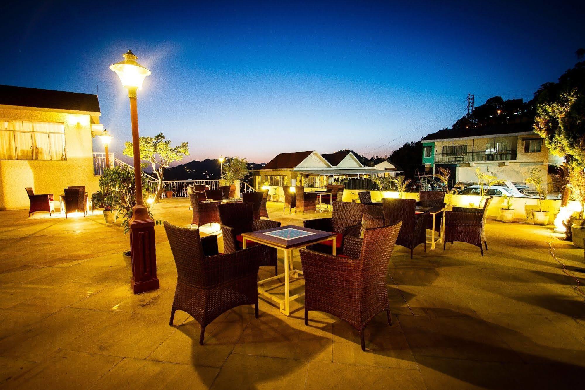 One Earth Royale Boutique Hotel Mussoorie Exterior photo