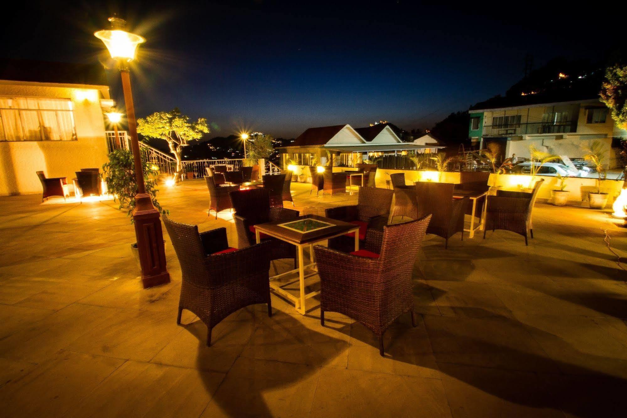 One Earth Royale Boutique Hotel Mussoorie Exterior photo